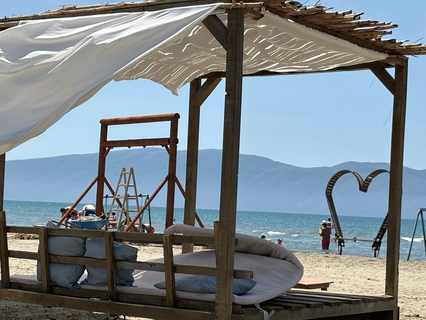 Mogli Vlore - Beach Bar & Restaurant 5